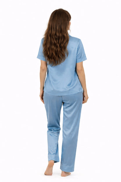 PYJAMA SATIJN KORTE MOUWEN - SKY BLUE